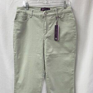 NWT Gloria Vanderbilt Jeans - 12